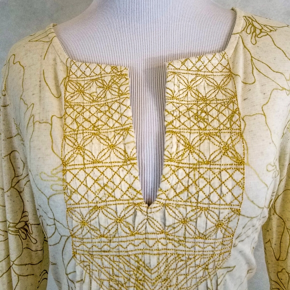 *Moved to @Foxtail90* LUCKY BRAND Top - Picture 4 of 4